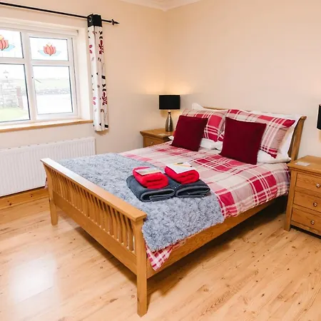 Ocean Sound Bed & Breakfast 2*