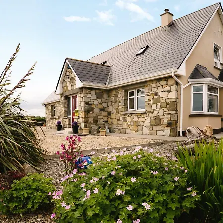 Ocean Sound Bed & Breakfast 2*